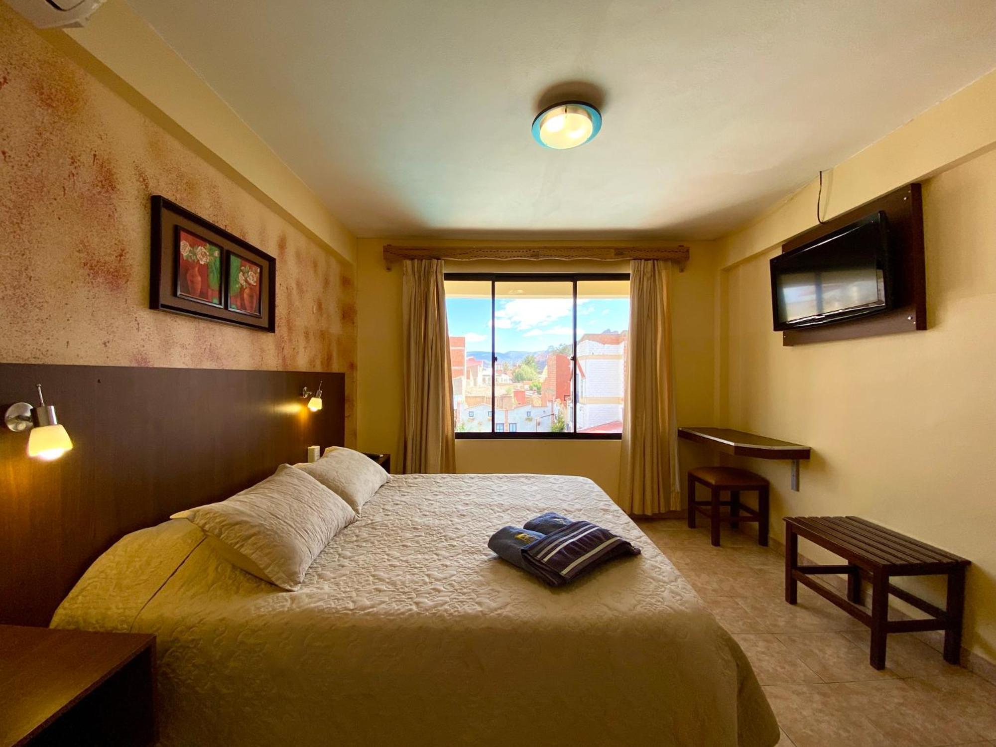 Hotel Mitru ตูปิซา ภายนอก รูปภาพ